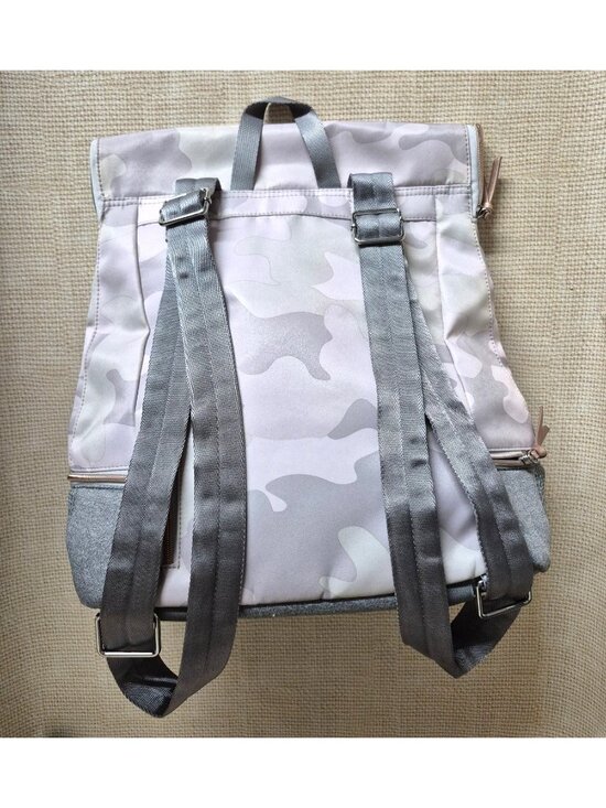 STELLA & DOT Blush Camo Camouflage “Crush It” Backpack Clean 2 Compartment